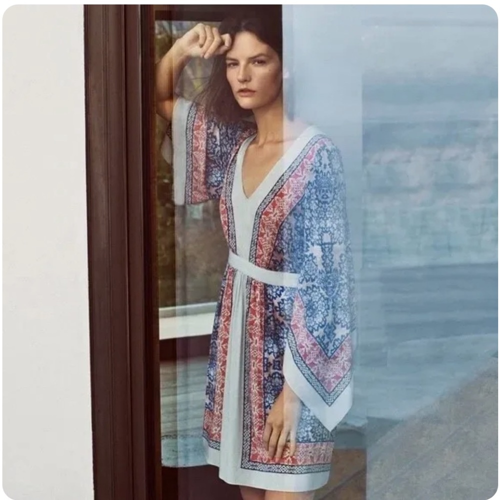 BCBGmaxazria Jenissa Blossoms kimono dress